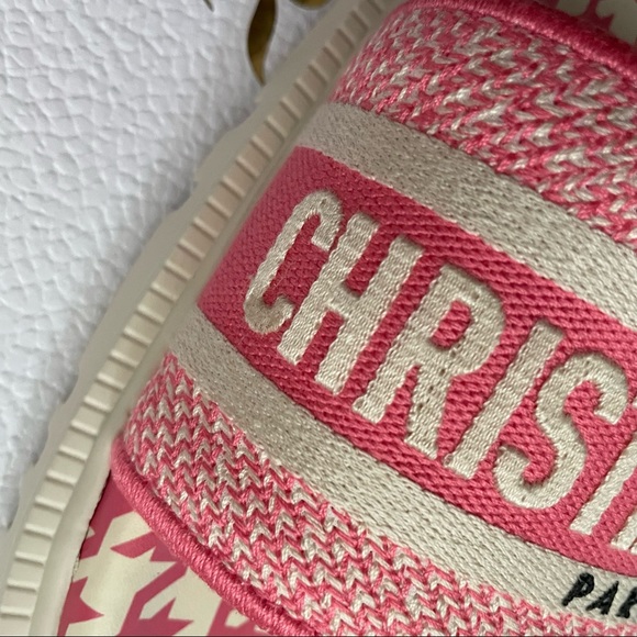 New in box Dior logo sandals - Picture 10 of 15